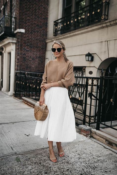 outfit ideas with white skirt|outfits with white pleated skirt.